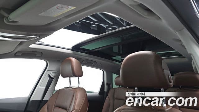 Audi Q7 2019 — ფოტო 19/20