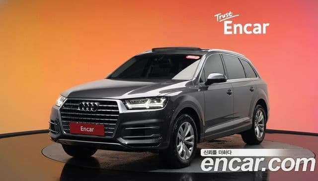 Audi Q7 2019 — ფოტო 1/20