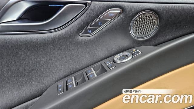 Genesis Electrified G80 2023 — ფოტო 14/20