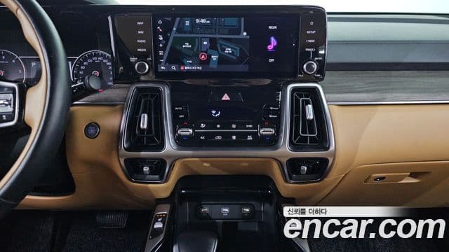Kia Sorento 2020 — ფოტო 18/20
