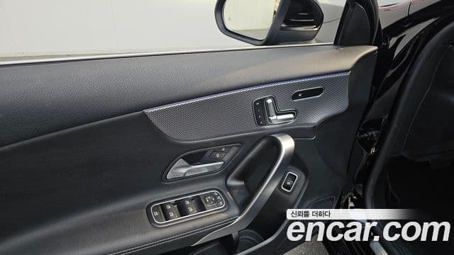 Mercedes-Benz A-Class 2020 — Şəkil 1/20