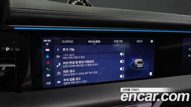 Porsche Macan EV 2025 — Photo 11/20