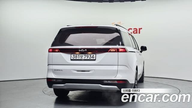 Kia Carnival 2023 — Şəkil 3/17