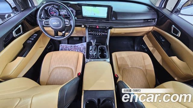 Kia Carnival 2023 — Şəkil 10/17