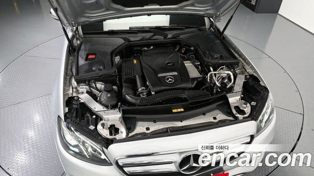Mercedes-Benz E-Class 2019 — Şəkil 6/20