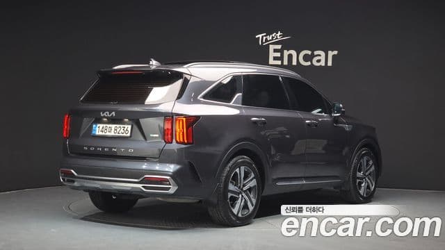 Kia Sorento 2022 — Фото 2/20