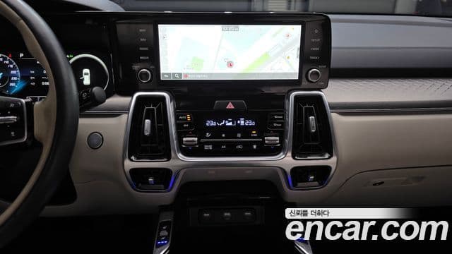 Kia Sorento 2022 — Фото 17/20