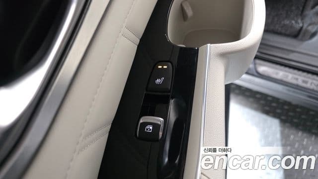 Kia Sorento 2022 — Фото 18/20
