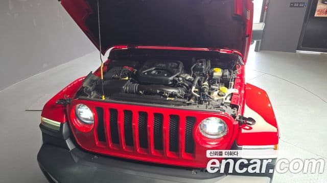 Jeep Wrangler 2018 — ფოტო 16/20