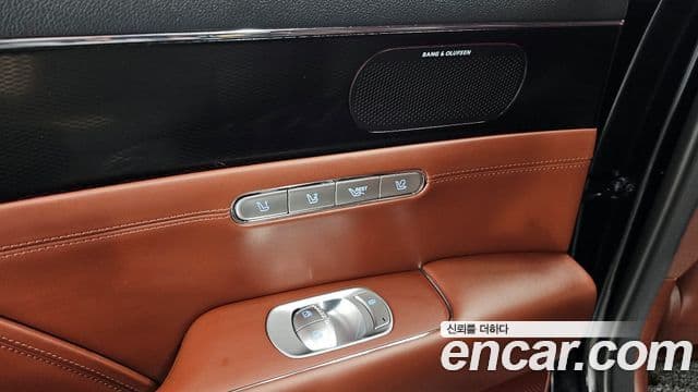 Genesis G90 2022 — Şəkil 19/20