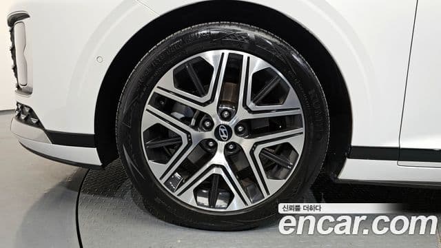 Hyundai Grandeur Hybrid 2023 — ფოტო 5/20