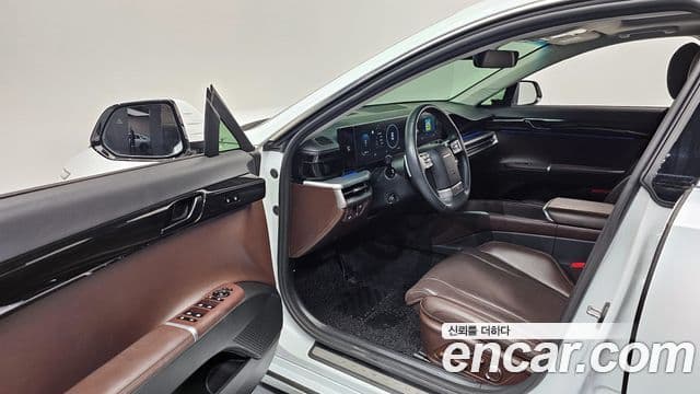 Hyundai Grandeur Hybrid 2023 — ფოტო 11/20