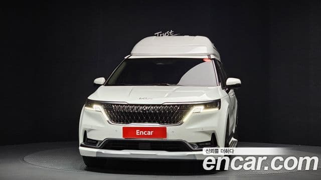Kia Carnival 2021 — ფოტო 3/20