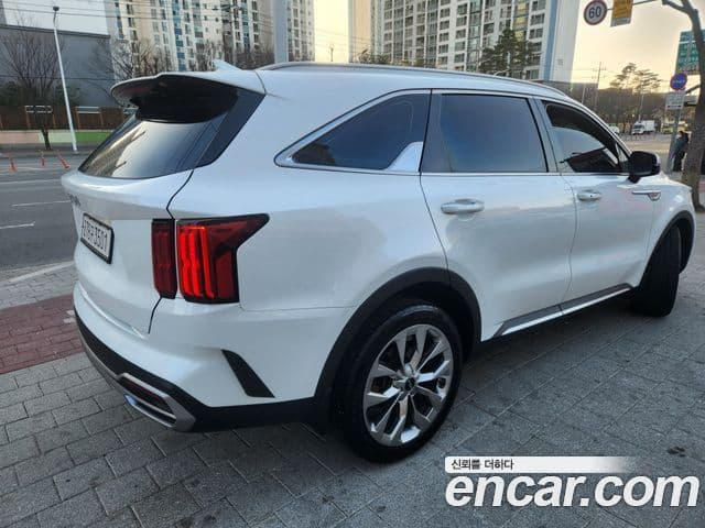 Kia Sorento 2022 — Şəkil 8/20