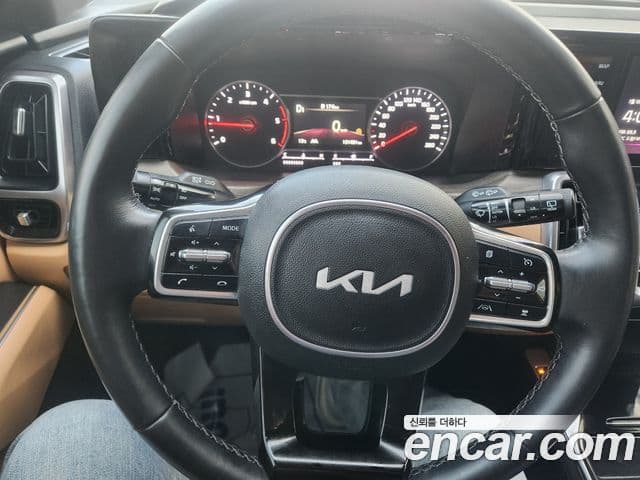 Kia Sorento 2022 — Şəkil 19/20