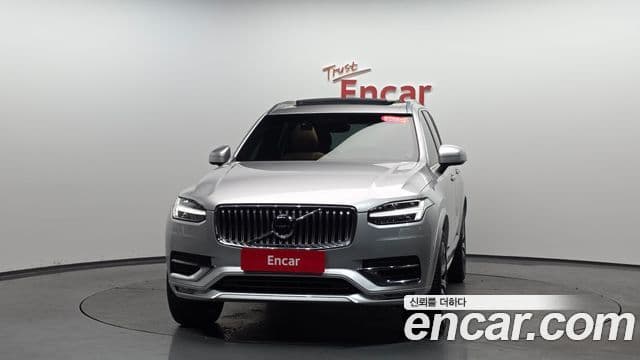 Volvo XC90 2020 — ფოტო 3/20