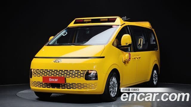 Hyundai Staria 2022 — Şəkil 10/20