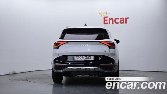 Kia Sportage 2022 — ფოტო 3/20