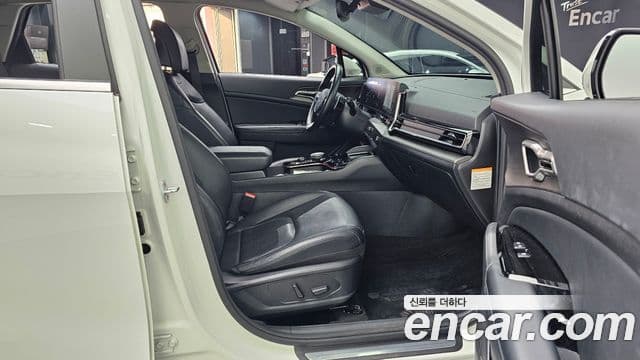 Kia Sportage 2022 — ფოტო 11/20