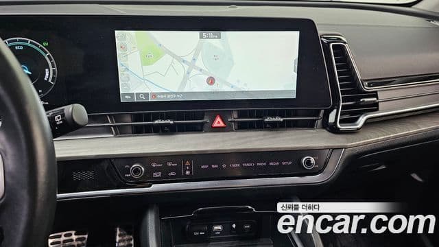 Kia Sportage 2022 — ფოტო 14/20