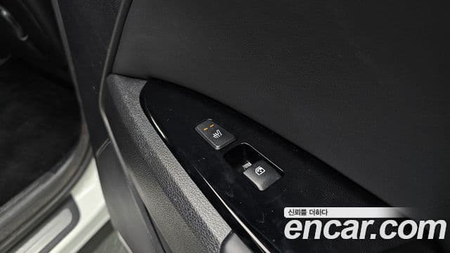 Kia Sportage 2022 — ფოტო 19/20