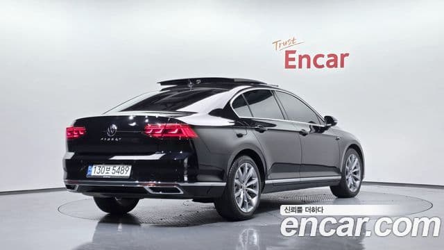 Volkswagen Passat GT 2021 — Şəkil 2/20