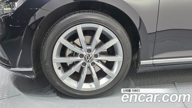 Volkswagen Passat GT 2021 — Şəkil 5/20