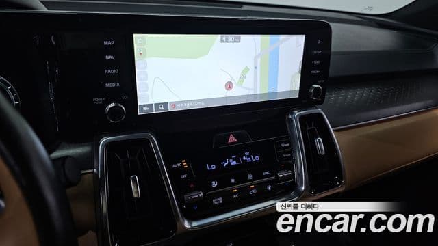 Kia Sorento 2022 — Photo 6/20