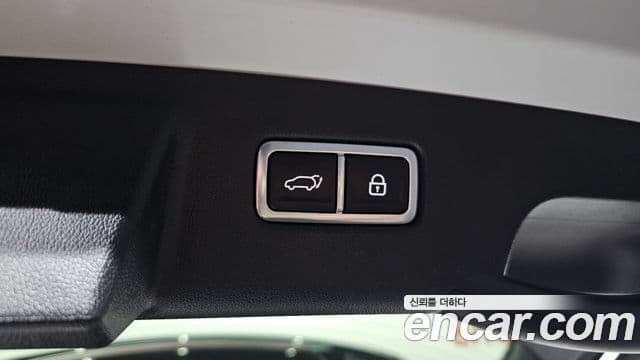 Kia Sorento 2022 — Photo 2/20