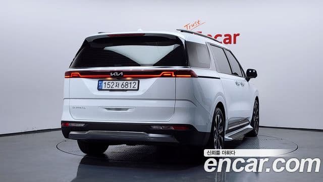 Kia Carnival 2022 — Фото 2/20
