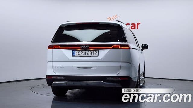 Kia Carnival 2022 — Фото 4/20