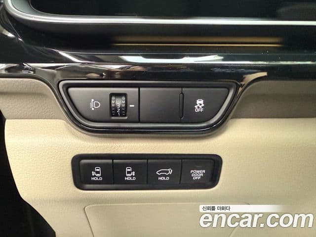Kia Carnival 2024 — Фото 14/20