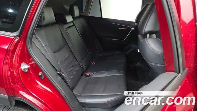 Toyota RAV4 2019 — Şəkil 12/20