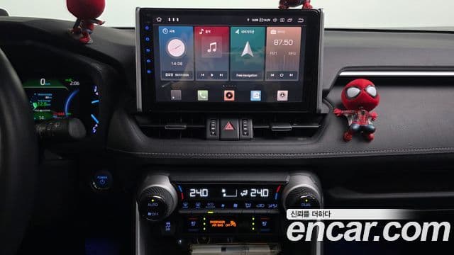 Toyota RAV4 2019 — Şəkil 14/20