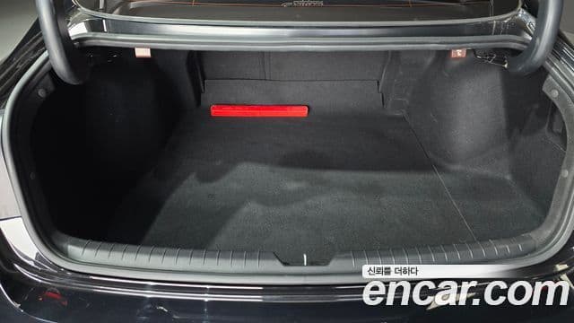 Hyundai Sonata Hybrid 2021 — Photo 8/20