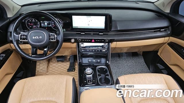 Kia Carnival 2022 — ფოტო 7/20