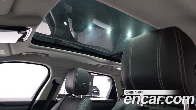 Land Rover Range Rover Velar 2019 — Şəkil 19/20
