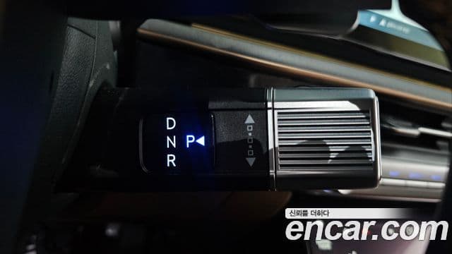 Hyundai Grandeur 2023 — ფოტო 9/20