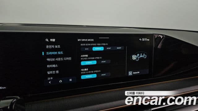 Hyundai Grandeur 2023 — ფოტო 17/20