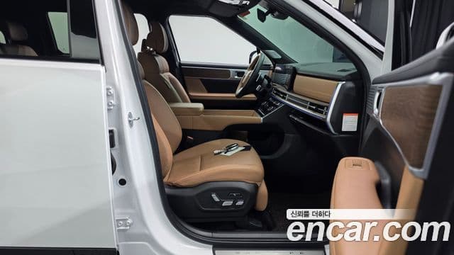Hyundai Santa Fe 2023 — ფოტო 10/20