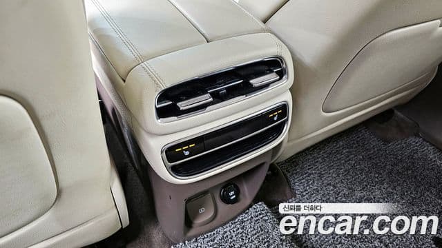 Genesis GV80 2023 — Şəkil 19/20