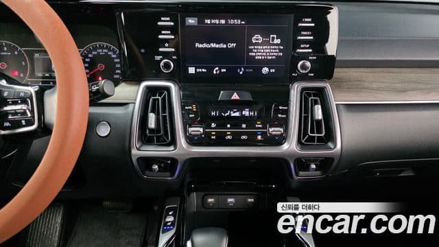 Kia Sorento 2021 — ფოტო 17/20