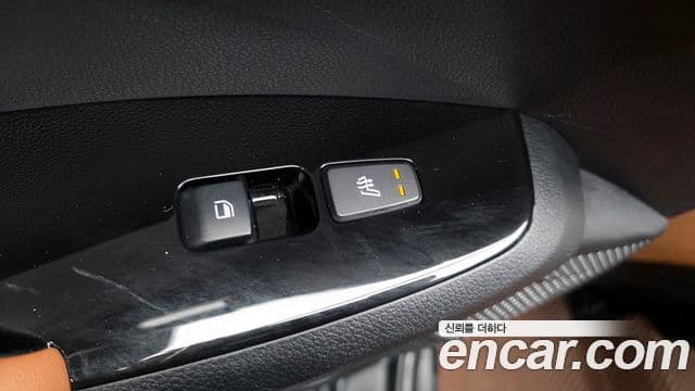 Kia Seltos 2024 — ფოტო 18/20