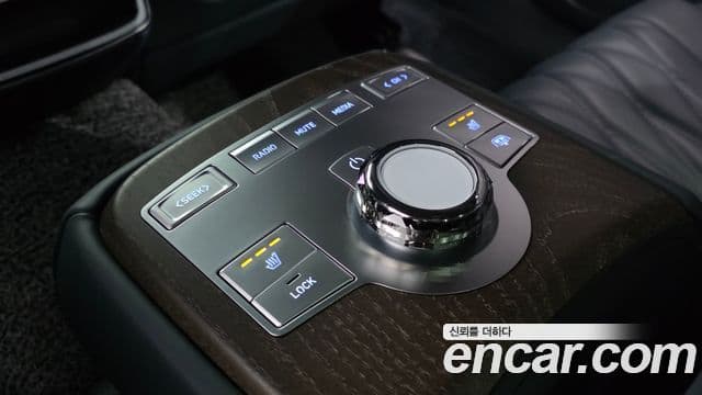 Genesis Electrified G80 2025 — ფოტო 18/20