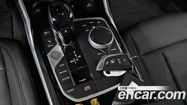 BMW 3 Series 2020 — фото 9 из 20