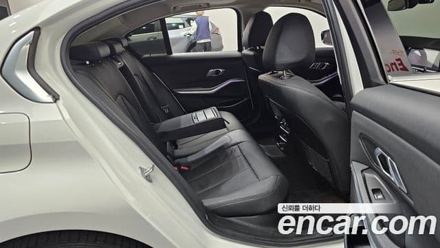 BMW 3 Series 2020 — ფოტო 12/20