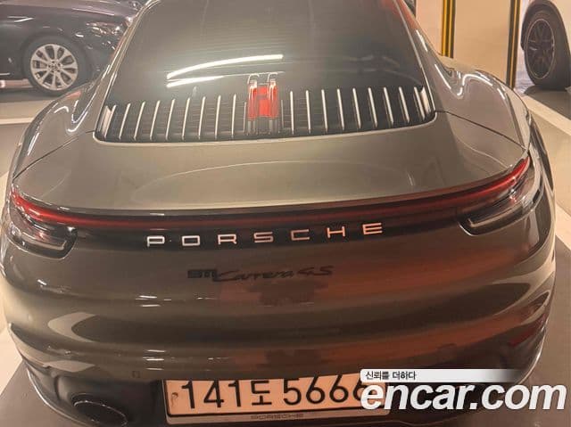 Porsche 911 2020 — фото 3 из 11