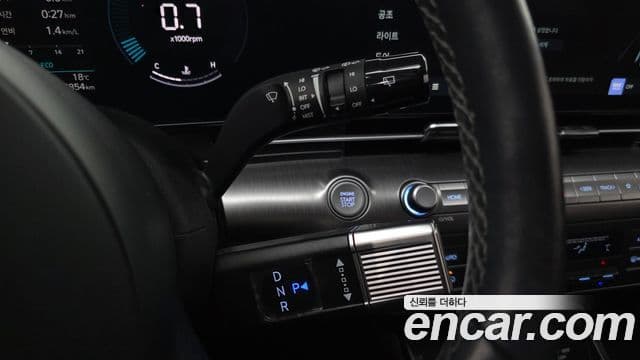 Hyundai Kona 2023 — Фото 9/20