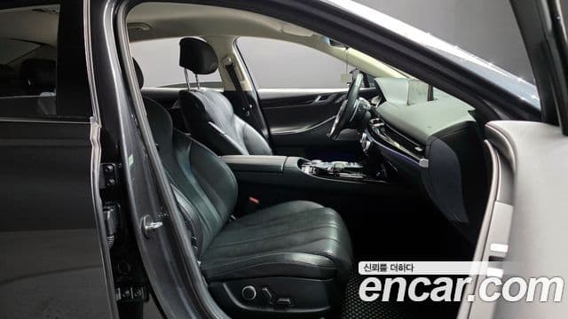 Genesis Electrified G80 2021 — ფოტო 10/20