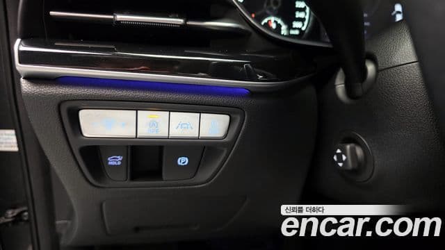Genesis Electrified G80 2021 — ფოტო 17/20